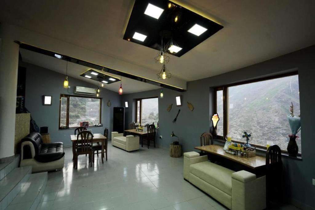 Icebergs Mussoorie - A Boutique Stay And 24 Hrs Roof Top Cafe Dış mekan fotoğraf