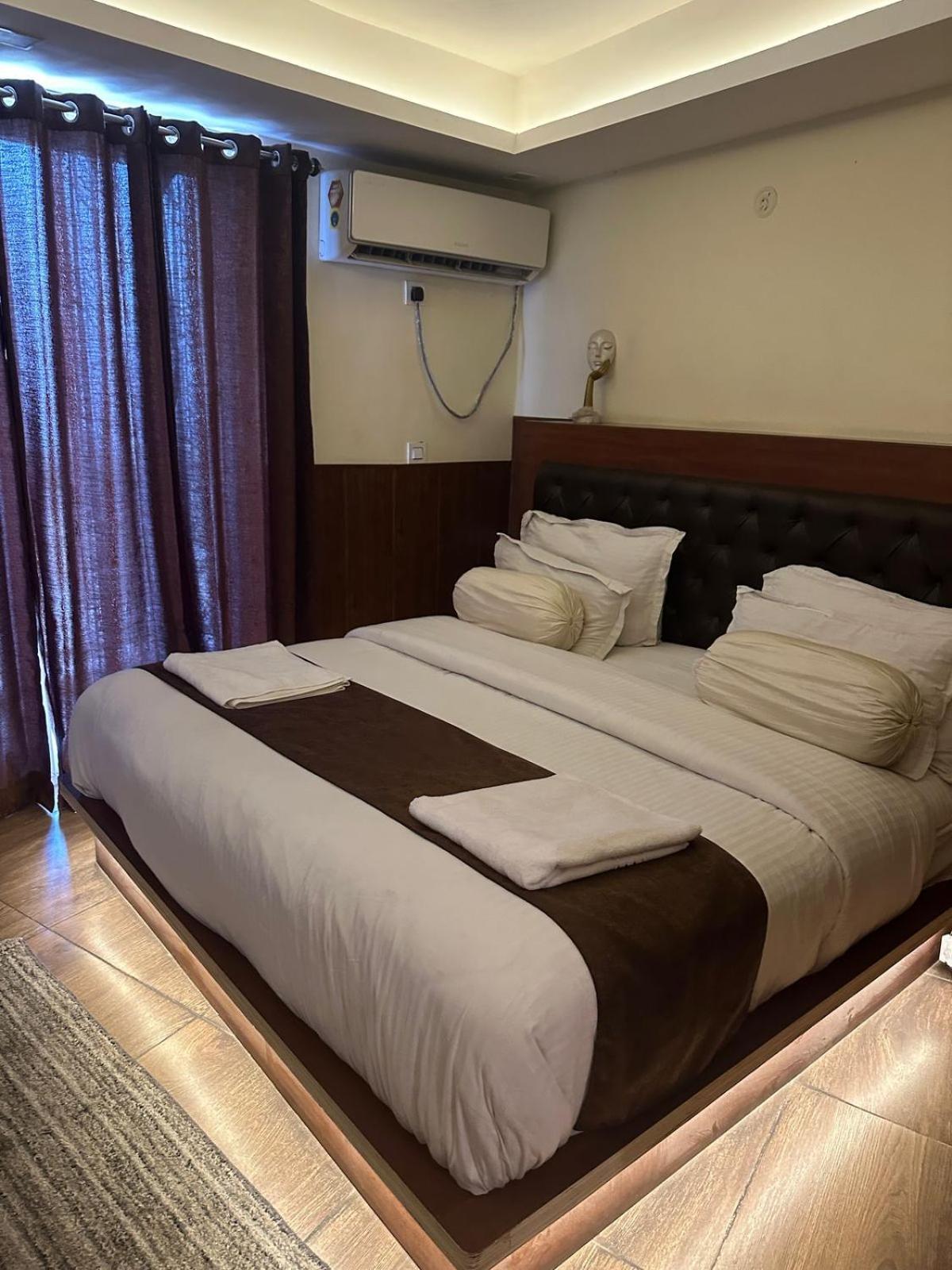 Icebergs Mussoorie - A Boutique Stay And 24 Hrs Roof Top Cafe Dış mekan fotoğraf