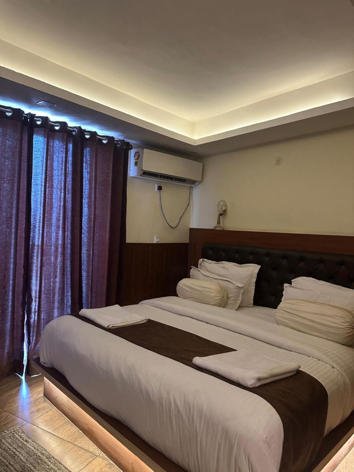 Icebergs Mussoorie - A Boutique Stay And 24 Hrs Roof Top Cafe Dış mekan fotoğraf